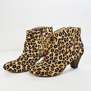 Steve Madden | Leopard Print Booties | Leather Upper Hair | Sz 7.5